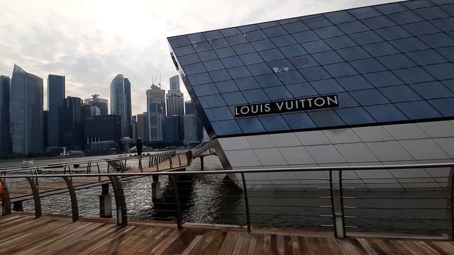 Apple Store @ Marina Bays Sands смотреть онлайн