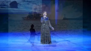 Песня над Кронштадтом туман исполняет Наталья Сычева