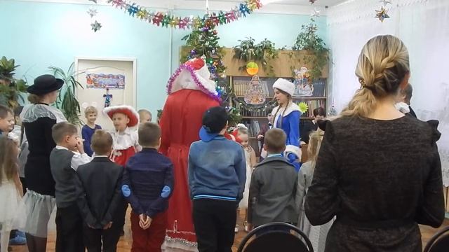 Игра с Дедом Морозом смотреть онлайн