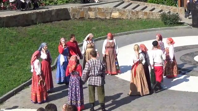 Вишневый Спас в Патриаршем Саду (2 часть). смотреть онлайн