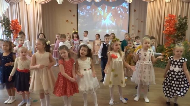 Дождик листопадничек/ автор А.Чугайкина смотреть онлайн