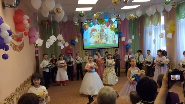 Выпускной гр.3, д/о 4, ГБОУ ШКОЛА 2000. 2016. Часть1. смотреть онлайн