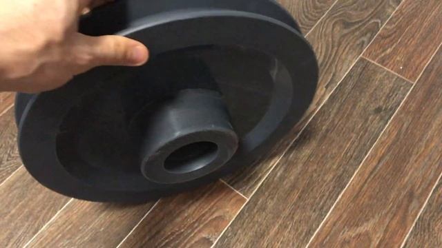Ролик натяжителя канатоукладчика башенного крана QTZ. смотреть онлайн