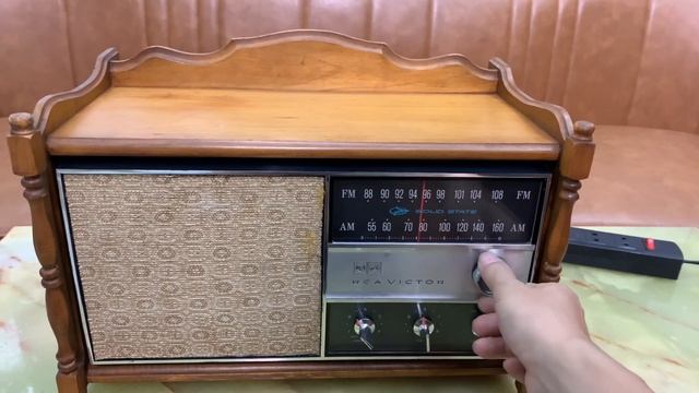 Radio RCA Victor Model RGC37L Maple | Mã Sp: 509206