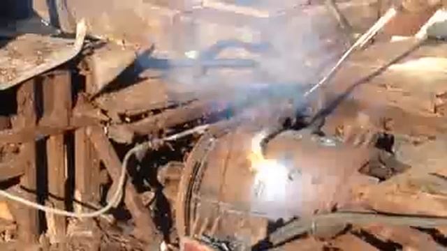 Демонтаж металлолома станция метро Беляево смотреть онлайн