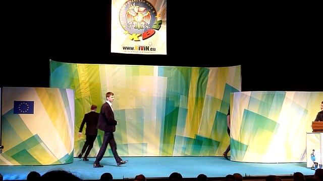 Сборная Северо-Запада Таллинн. Берлин 215 смотреть онлайн