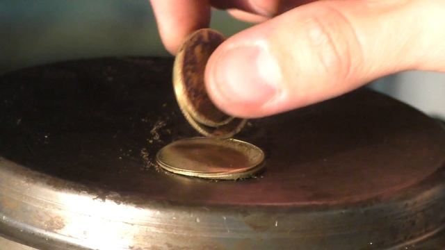 Монеты под прессом