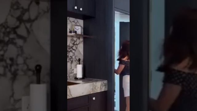 Скрытые двери, невидимые двери, двери без наличников, #межкомнатныедвери #дверироссии_спб смотреть онлайн