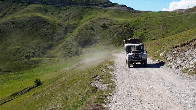 The Italian Job Part 2. A Land Rover Series One Adventure. смотреть онлайн
