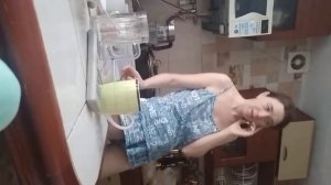 слежу за мамой 24 часа