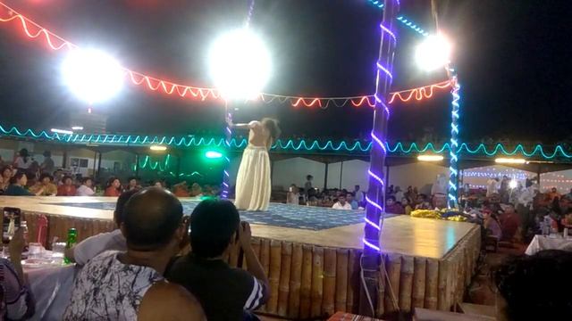 Belly Dance at desert safari in Dubai ! Suber Hot sexy girl Dance смотреть онлайн