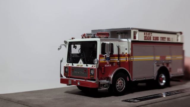 1:50 Scale Fire Replicas FDNY Mack MR/Saulsbury High Rise Unit 1 - Manhattan смотреть онлайн