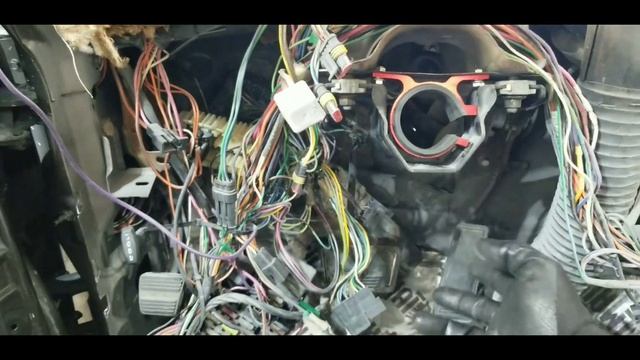#gbody#oldsmobile T-TOP installing lower steering column & chrome steering column & steering wheel. смотреть онлайн