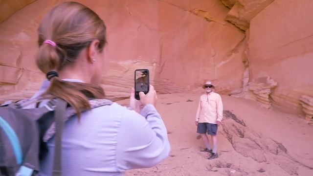 Peekaboo Slot Canyon Tour Kanab Utah Dreamland Safari Tours Better than Antelope Canyon смотреть онлайн