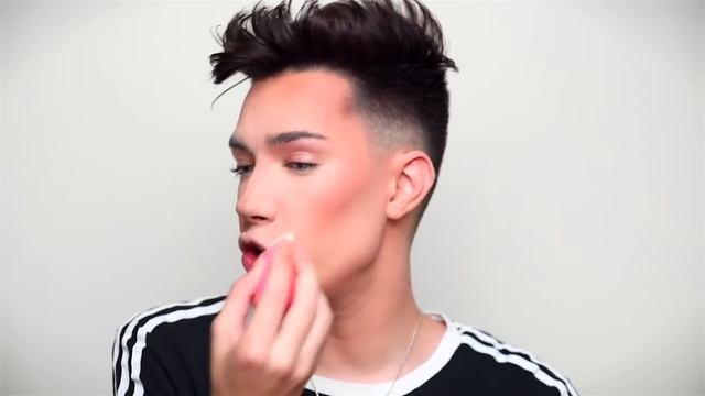TESTING KYLIE $360 BRUSH SET VS MORPHE DUPES смотреть онлайн