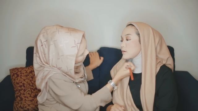 SHARING RAHASIA Make Up Flawless ala MUA Hits with FARAHDIBA смотреть онлайн