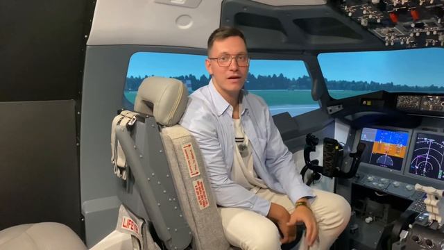 Чем заняться в Питере | Куда сходить в СПб | Полет на авиасимуляторе