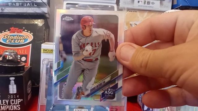 BMac's Breaks package from a 2021 Topps Chrome and 2022 Heritage смотреть онлайн