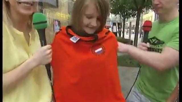 20 06 10 Bar interaction Cristiano Ronaldo CCTV News CNTV English Mozilla Firefox смотреть онлайн