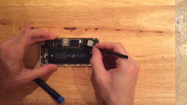 iPhone 6 Battery Replacement at Home ! смотреть онлайн