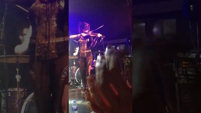 Lindsey Stirling - Phantom at the Opera Live смотреть онлайн