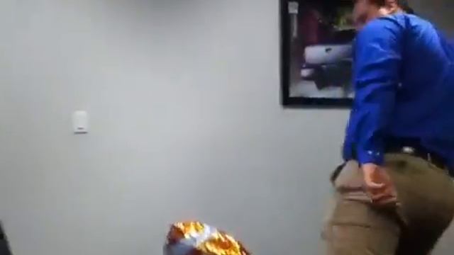 Fat Man vs. Ballon смотреть онлайн