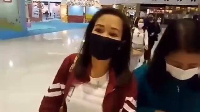 WINDOW SHOPPING AT D PARK | CARIEH AN смотреть онлайн