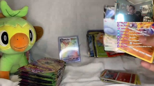 LAST PACK MAGIC! Vivid Voltage Elite Trainer Box Openings! смотреть онлайн