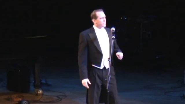Mikael Stenbaek sings Nessun Dorma in the Concert Hall, Stockholm смотреть онлайн