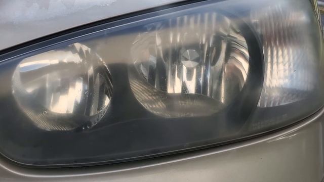 WOW! I polished my dull head light lenses with chrome polish. In 2 minutes they now look new! смотреть онлайн