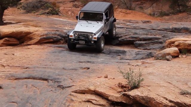 MOAB смотреть онлайн