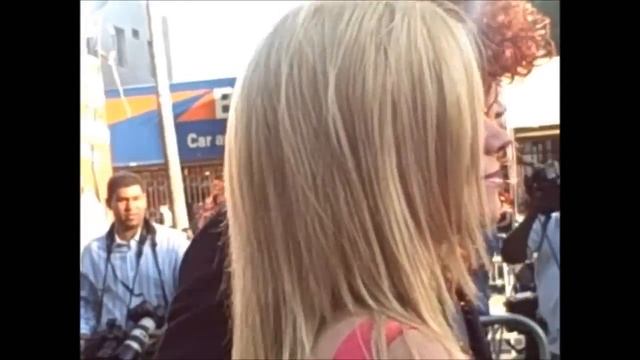 Behind the Emerald Green Carpet - Disney Pixar BRAVE Premiere смотреть онлайн