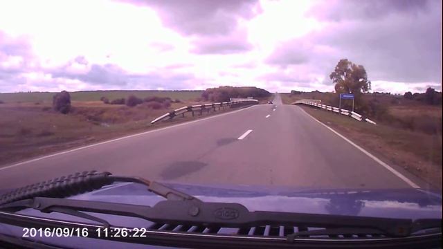 КОРОВЫ на ДОРОГЕ.РУЛИМ на НИВЕ.СЬЁМКА с ВИДЕОРЕГИСТРАТОРА FULL HD CAR DVR 1080. смотреть онлайн