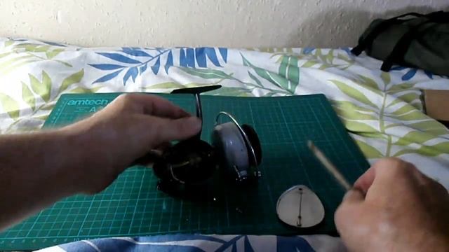 Abu 333 - First Version - Sweden - Fixed Spool Fishing Reel смотреть онлайн