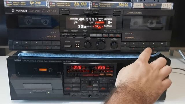 Yamaha KX-W900 vs Pioneer CT-W900R - Sound feel - dual well deck battle, using TDK SA-X, MA, Maxell смотреть онлайн