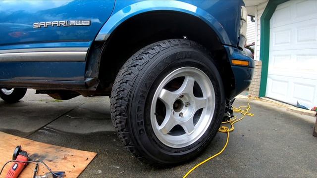 SARGEinc Vanlife Safari Van Build Ep. 7 - Fitting Big Boy Tires смотреть онлайн