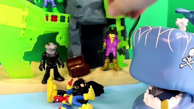 Imaginext Whale & Pirate Attack Spider man Batman on Spider Boat Pirate Loses Battle Black Manta смотреть онлайн