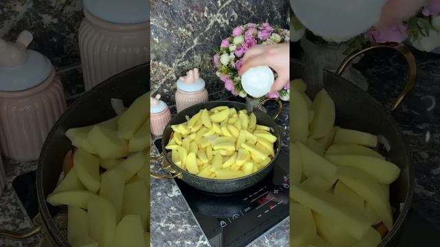 Картошка с мясом. смотреть онлайн