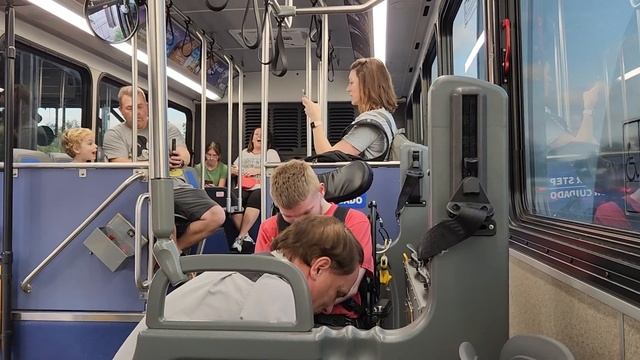 Sam rides bus to Riviera Resort from Animal Kingdom @Disney World @onthatnote смотреть онлайн