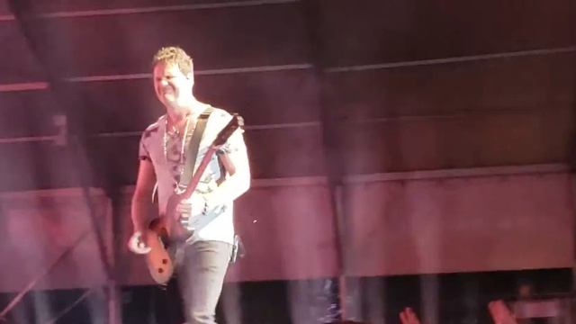 Miranda Lambert - Gunpowder & Lead/Mama's Broken Heart Live смотреть онлайн