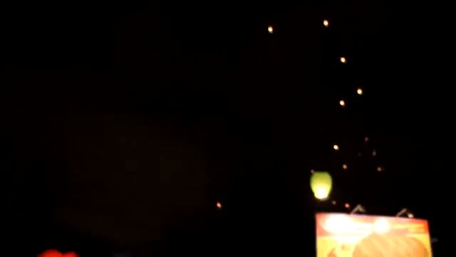 Запуск небесных фонариков смотреть онлайн