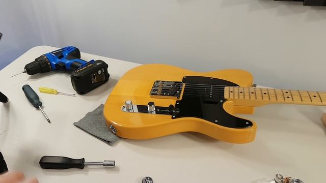 An Easy Telecaster Upgrade that Anyone Can Do! Electro Socket installation смотреть онлайн