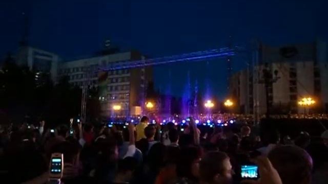Шоу фонтанов 2011.Челябинск. смотреть онлайн