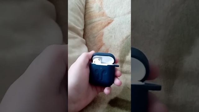 Обзор на мои Air pods смотреть онлайн