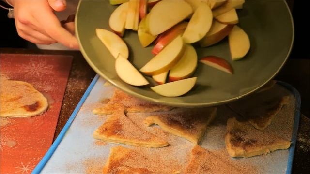 APPLE PIE BITES | RECIPE смотреть онлайн