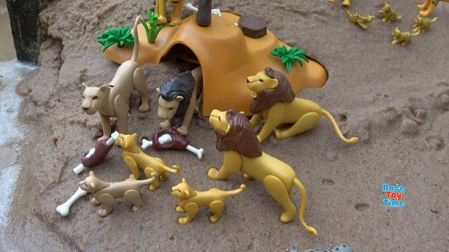 Giant Playmobil Wildlife Building Sets and Jungle Safari Animals Toys Collection in the Sandbox смотреть онлайн