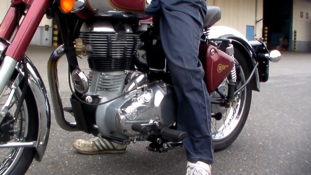 Royal Enfield　Classic Chrome 500 EFI 1405180183 ｔ смотреть онлайн