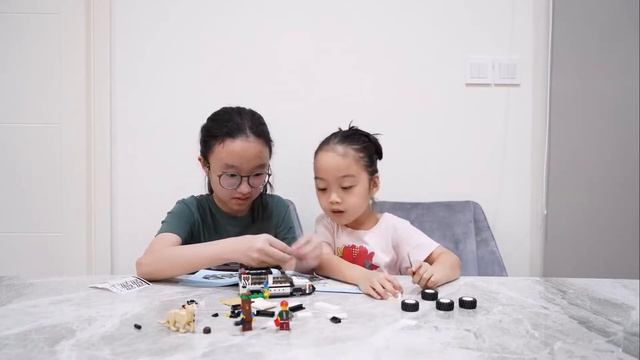 Building Lego City Safari Off-Roader смотреть онлайн