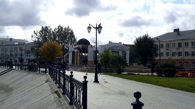 Снос кафе "Бакинский бульвар"\"Арбузов" в Астрахани смотреть онлайн