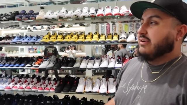 Sneaker Shopping In Dallas Texas With My Friends смотреть онлайн